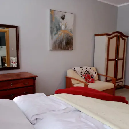 Sunny Bear Bed & Breakfast Jelenia Gora Exterior photo