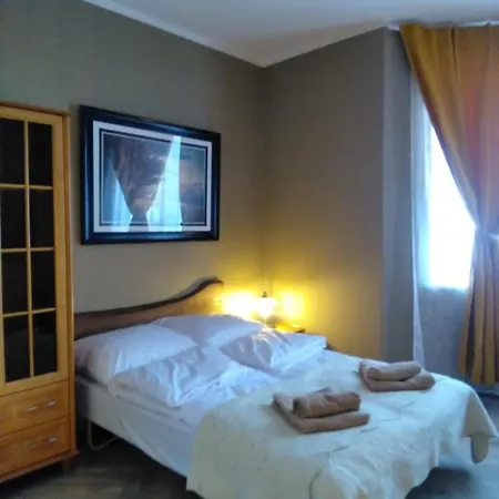 Sunny Bear Bed & Breakfast Jelenia Gora Exterior photo