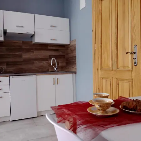 Sunny Bear Bed & Breakfast Jelenia Gora Exterior photo
