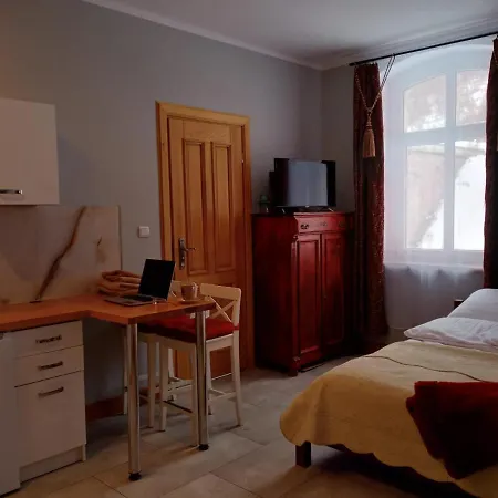 Sunny Bear Bed & Breakfast Jelenia Gora Exterior photo